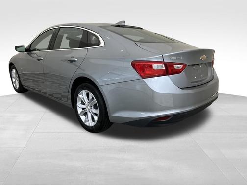 Sterling Gray Metallic 2023 Chevrolet Malibu LT