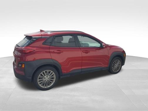 2021 Hyundai KONA SEL Plus