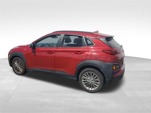 2021 Hyundai KONA SEL Plus