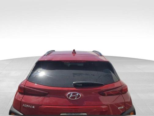 2021 Hyundai KONA SEL Plus