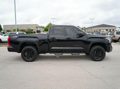 Midnight Black Metallic 2022 Toyota Tundra SR5