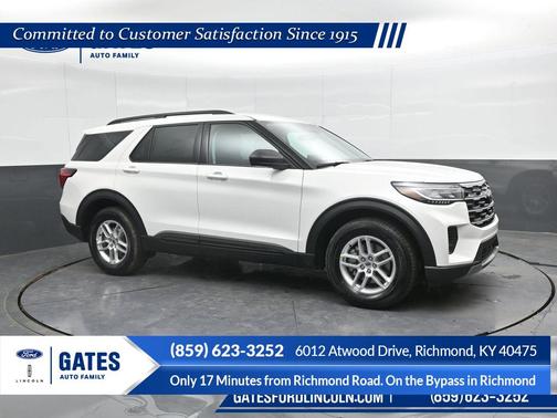 Star White Metallic Tri-Coat 2026 Ford Explorer Active SUV