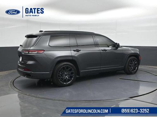 Baltic Gray Metallic Clearcoat 2023 Jeep Grand Cherokee L Summit Reserve