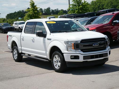 Oxford White 2019 Ford F-150 XLT