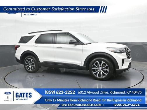 2025 Ford Explorer ST-Line