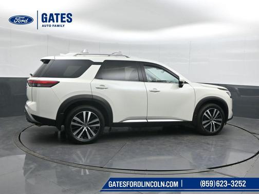 Pearl White Tricoat 2023 Nissan Pathfinder Platinum 4WD