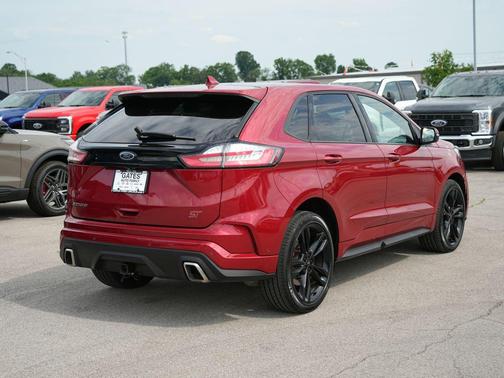 Rapid Red Metallic Tinted Clearcoat 2020 Ford Edge ST