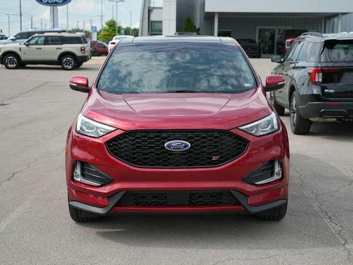 Rapid Red Metallic Tinted Clearcoat 2020 Ford Edge ST
