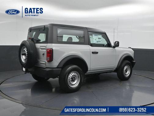 Avalanche Gray 2026 Ford Bronco Base
