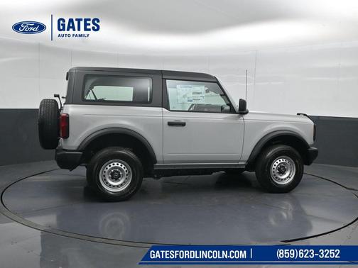 Avalanche Gray 2026 Ford Bronco Base