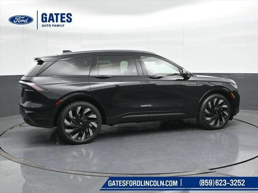 2025 Lincoln Nautilus Reserve