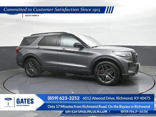 2025 Ford Explorer ST-Line