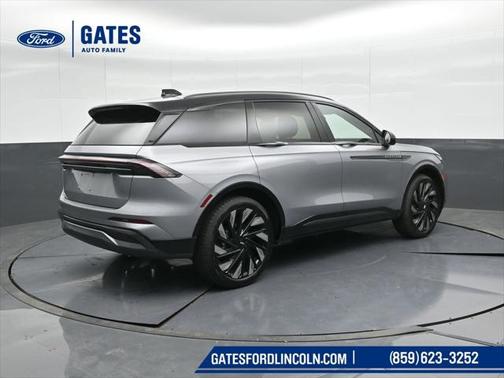 2025 Lincoln Nautilus Reserve