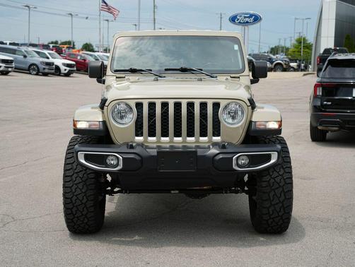 Gobi Clearcoat 2020 Jeep Gladiator Overland