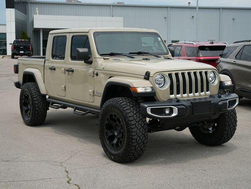 Gobi Clearcoat 2020 Jeep Gladiator Overland