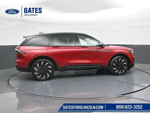 2025 Lincoln Nautilus Reserve