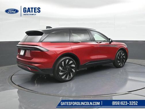 2025 Lincoln Nautilus Reserve