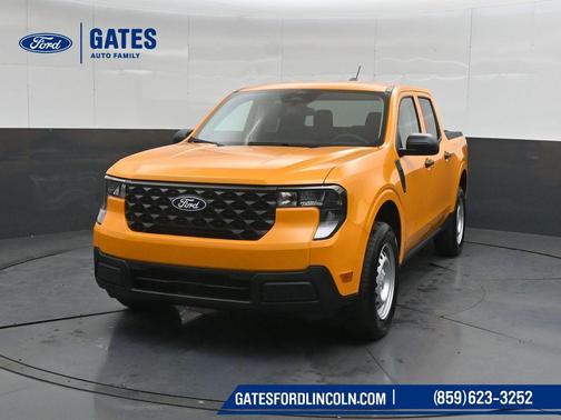 Orange Fury Metallic Tri-Coat 2026 Ford Maverick XL