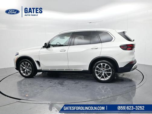 Alpine White 2026 BMW X5 xDrive40i
