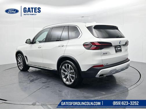 Alpine White 2026 BMW X5 xDrive40i