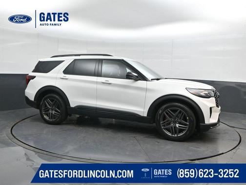 Star White Metallic Tri-Coat 2026 Ford Explorer ST