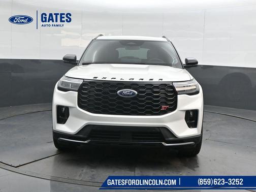 Star White Metallic Tri-Coat 2026 Ford Explorer ST