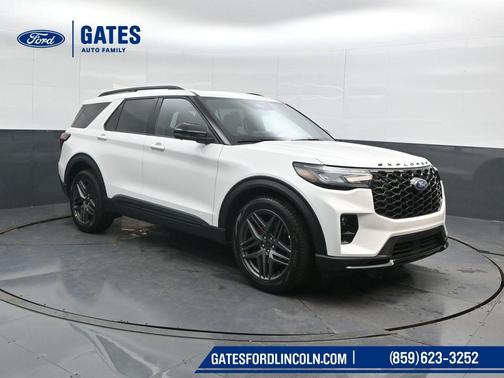 Star White Metallic Tri-Coat 2026 Ford Explorer ST