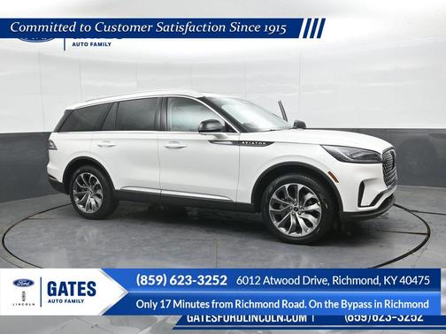 pristine white metallic tri-coat 2026 Lincoln Aviator Reserve AWD SUV