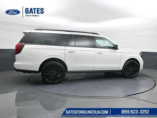 Star White Metallic Tri-Coat 2026 Ford Expedition Max Platinum