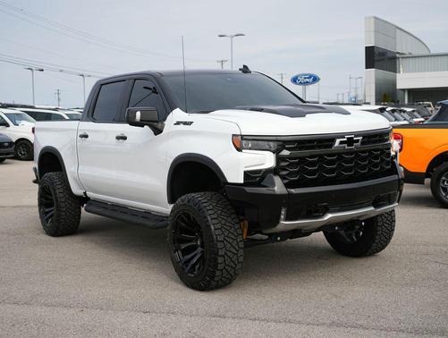 Summit White 2026 Chevrolet Silverado 1500 ZR2