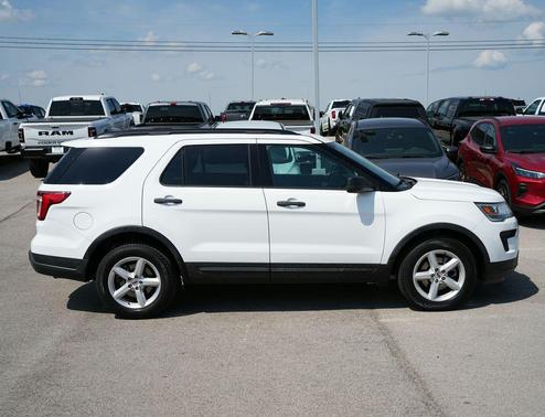 Oxford White 2019 Ford Explorer Base