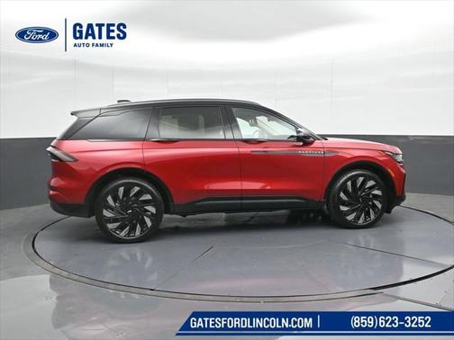 2025 Lincoln Nautilus Reserve