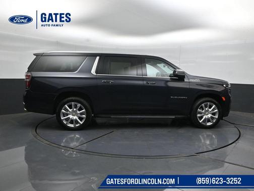 Dark Ash Metallic 2022 Chevrolet Suburban 4WD High Country