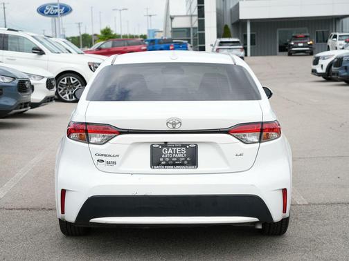White 2020 Toyota Corolla LE