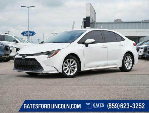 White 2020 Toyota Corolla LE