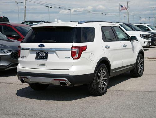 White Platinum Clearcoat Metallic 2017 Ford Explorer Platinum