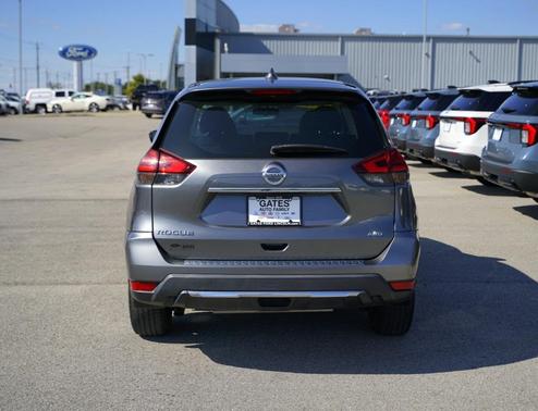 2017 Nissan Rogue S
