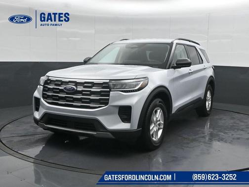 Space White Metallic 2026 Ford Explorer Active