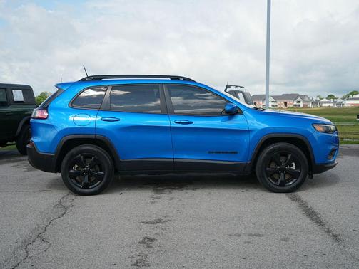 Hydro Blue Pearlcoat 2021 Jeep Cherokee Altitude