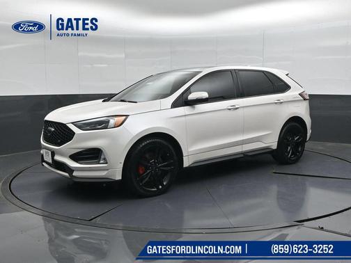 White Platinum Metallic Tri-Coat 2019 Ford Edge ST