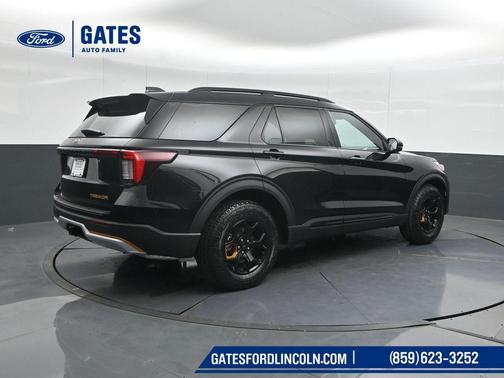 Agate Black Metallic 2026 Ford Explorer Tremor