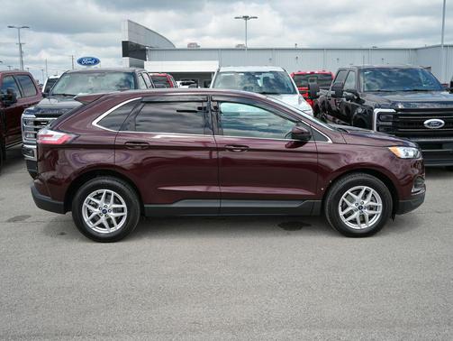Burgundy Velvet Metallic Tinted Clearcoat 2022 Ford Edge SEL