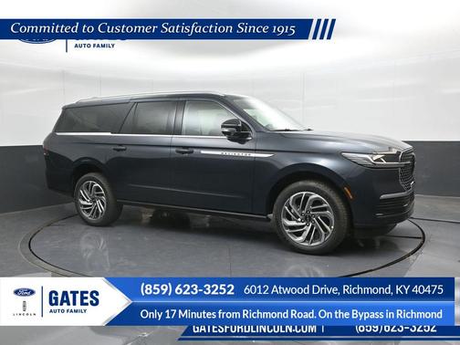 Flight Blue Metallic Clearcoat 2025 Lincoln Navigator Reserve SUV