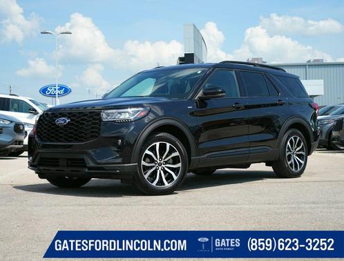 Black Metallic 2025 Ford Explorer ST-Line