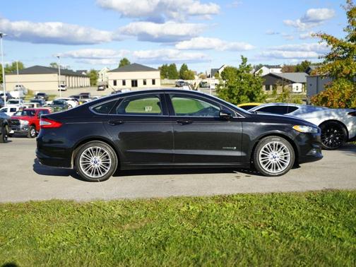 2014 Ford Fusion Hybrid SE