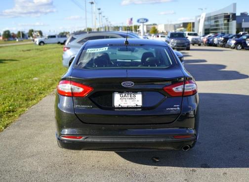 2014 Ford Fusion Hybrid SE