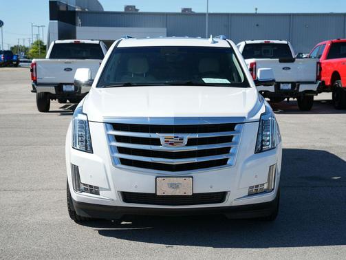 Crystal White Tricoat 2019 Cadillac Escalade ESV Luxury