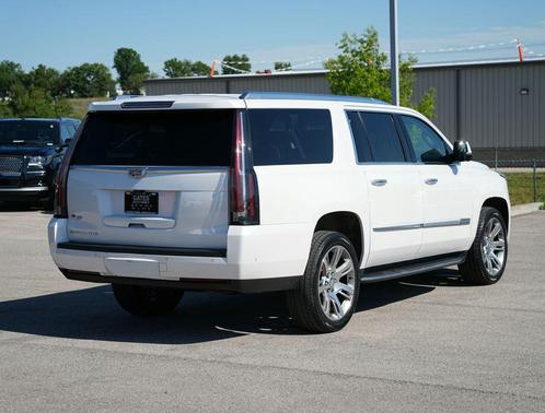 Crystal White Tricoat 2019 Cadillac Escalade ESV Luxury