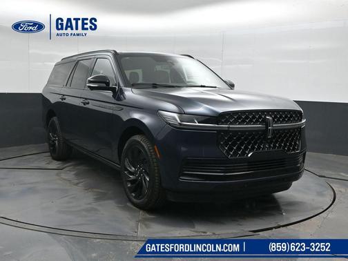Flight Blue Metallic Clearcoat 2026 Lincoln Navigator Reserve