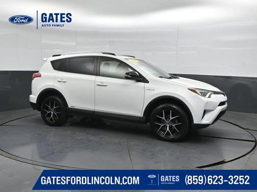 Super White 2018 Toyota RAV4 Hybrid SE